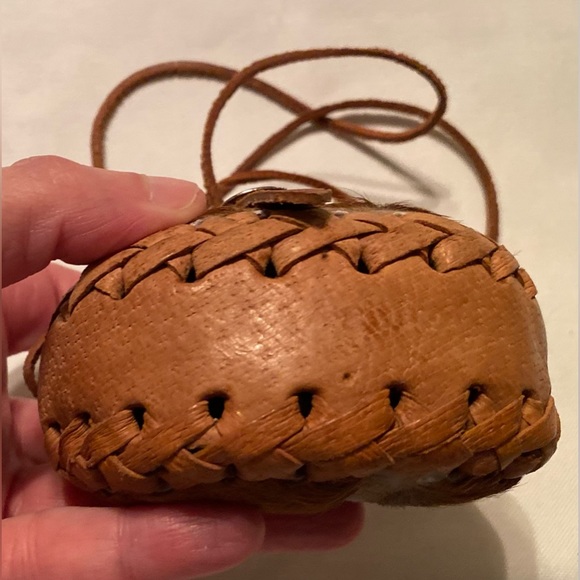 Great Vintage Navajo Style Leather and Deer Skin Hand Tooled Mini Crossbody - Picture 6 of 7